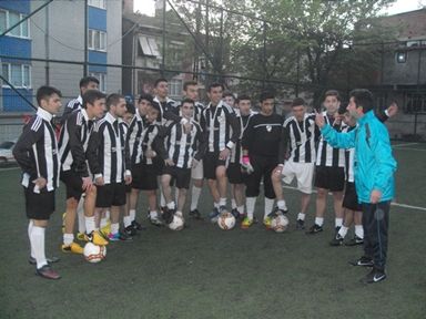 Mecidiyeköy Tayfun U-19 Takımı Yavuz Selim İ.Ö.O. Maçına Hazırlanıyor..