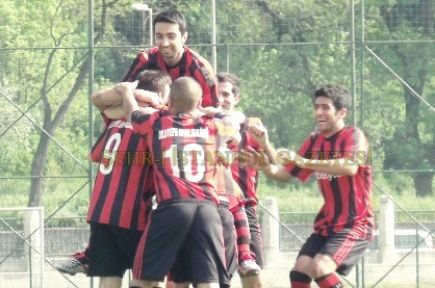Zorlu geçen maçtan Ulutepespor, galip ayrıldı 3-2