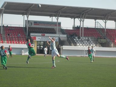 Şile Yıldız U-13 Deplasmanda 3 gol ile 3 puanı kazandı..