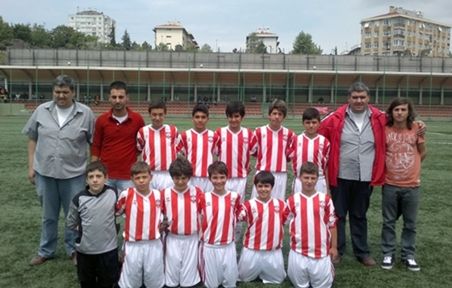 Boğazın çocukları shov yaptı.