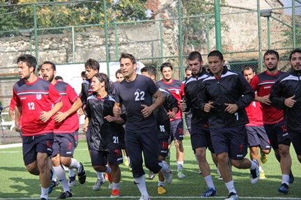Tunaspor Yağmur Altında Çalışmalarını sürdürdü..