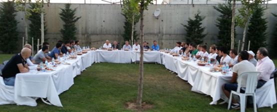 Yenibosnaspor transferde bombaları patlattı.