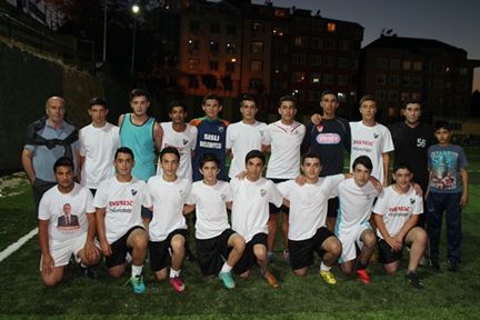 Mecidiyeköy Tayfunspor U-17 takımı iddialı