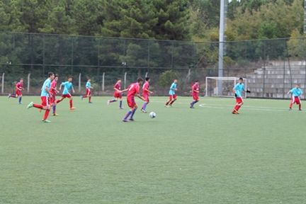 Üsküdar İcadiye Kaynarca'yı 2-1'le geçti