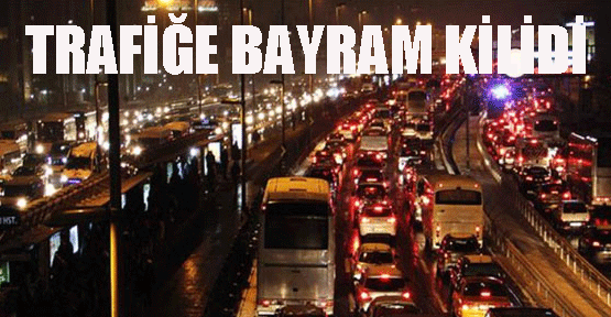 Tatilciler İstanbul trafiğini kilitledi