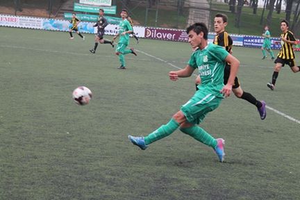 Dudulluspor 1 attı 3 aldı