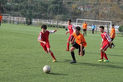 Halide Edip Adıvar'dan 3 gol 3 puan