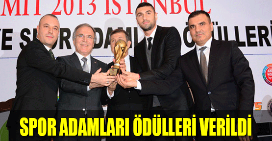 Haliç Üniversitesi 4. Uluslararası Sporun Zirvesi 12. Spor Adamları Ödülleri Dağıtıldı.