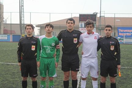 Feriköy-Çamlıca maçı tatil edildi