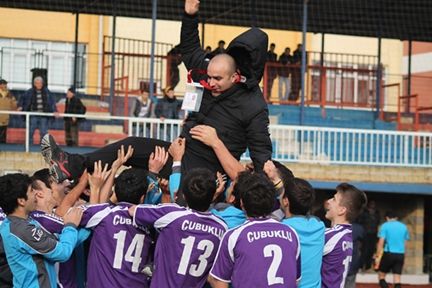Çubuklu ilk yarıda işi bitirip turu geçti 5-1