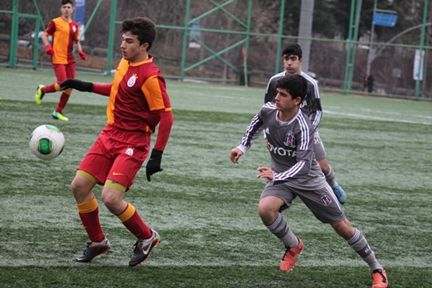 Derbide gülen Beşiktaş oldu