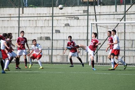 Modafen, Kartal Bulvarspor'u liderlikten indirdi
