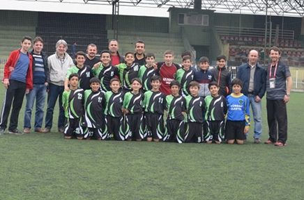 Küçükköyspor liderliğe yükseldi