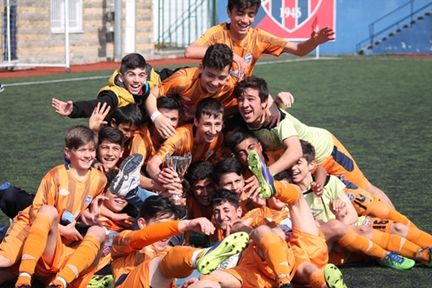 Sultanbeyli Belediyespor Ömür'e bedel