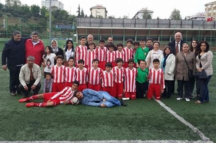 Boğaziçispor'dan doğum günü hediyesi