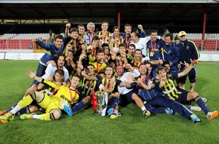 A2 Ligi'nde Fenerbahçe şampiyon oldu