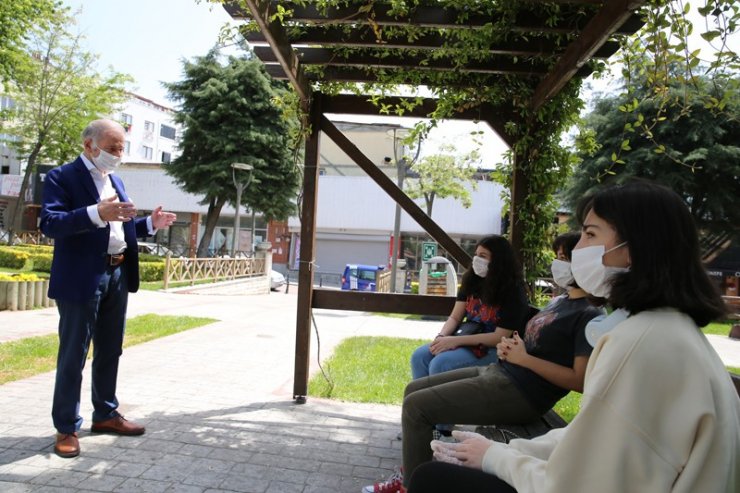 İstanbul’da 15-20 yaş arası gençler sokakla buluştu