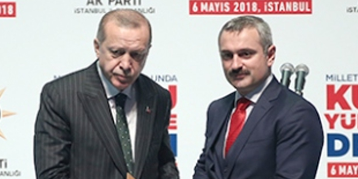 cumhurbaskani-erdogan-ilk-bayramlasmasini-ak-parti-istanbul-teskilati-ile-yapti3-002.jpg