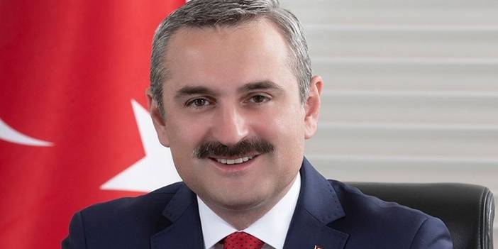 Ak Parti İstanbul İl Başkanlığı’ndan 65 yaşa ‘Vefa Telefonu’